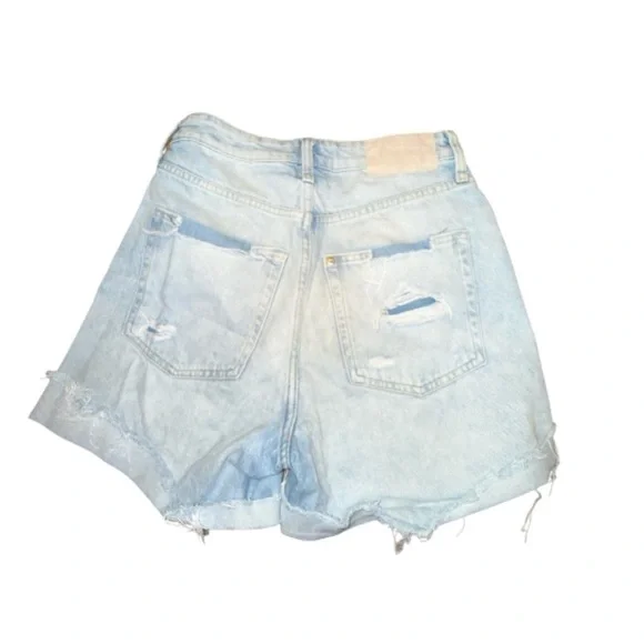 H&M Light Blue Denim Jeans - Picture 4 of 4